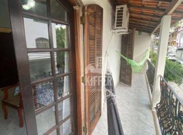 Casa com 3 quartos no Galo Branco · Casa duplex com 3 quartos em Galo Branco