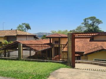Casa de 3 quartos, Cotia · PRÓXIMO AO CENTRO DE COTIA LINDA CASA COM 3 SUÍTES