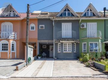 Casa · 161m² · 3 Quartos · 2 Vagas · Casa de condomínio, de 3 dormitórios, 1 suíte e 2 vagas de garagem.
