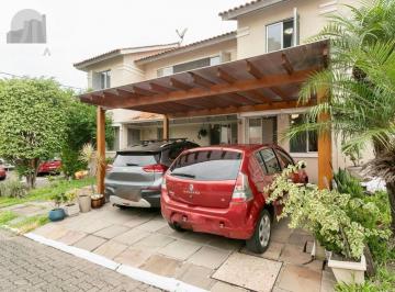 Casa · 300m² · 2 Quartos · 2 Vagas · Casa de 2 quartos com 2 vagas cobertas em condomínio fechado em Porto Alegre