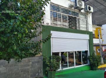 Comercial · 200m² · 2 Quartos · Prédio Comercial  Ideal para , empresa, e comércio em geral.