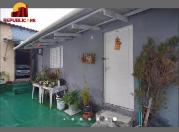 Casa · 50m² · 2 Quartos · 1 Vaga · Casa com Pátio, 2 Quartos, vaga de garagem no Bairro Passos Das Pedras.