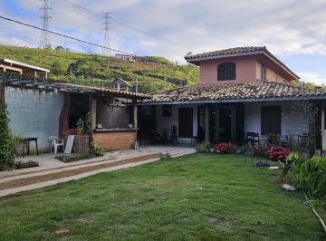 Rural · 100m² · 2 Quartos · 4 Vagas · Sítio Capoeirinha