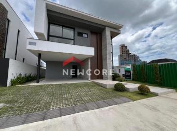 Casa · 300m² · 3 Quartos · 2 Vagas · Casa em Av Violeta - viva park - Porto Belo/SC