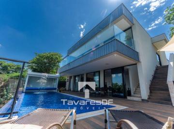 Casa de 5 quartos, Brasília · Mansão Contemporânea com Vista Privilegiada para a Reserva