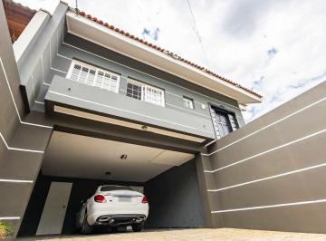 Casa de 3 quartos, Curitiba · RESIDÊNCIA ALTO PADRÃO NO JARDIM SOCIAL COM PISCINA COBERTA, 440M² E 3 SUÍTES