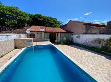 Casa de 2 quartos, Itanhaém · Casa na praia com piscina e 2 quartos em Itanhaém.