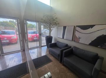 Apartamento de 2 quartos, Vicente Pires · Rua 8, residencial Silva Ribeiro, frente, varanda, armários, suíte, vista livre