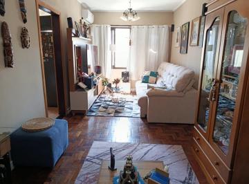 Apartamento · 85m² · 2 Quartos · 1 Vaga · APARTAMENTO 2 QUARTOS, REFORMADO, E BOX COBERTO PARA 2 CARRO.