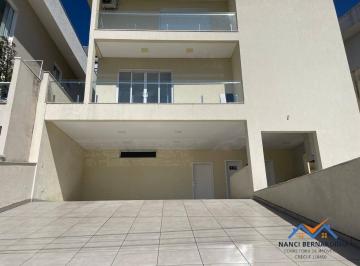 Casa · 300m² · 3 Quartos · 4 Vagas · casa com piscina para locacao em  condominio fechado de aruja!