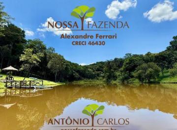 Casa de 4 quartos, Esmeraldas · Casa com lagoa à venda no Condomínio Nossa Fazenda em Esmeraldas-MG
