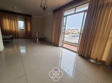 Casa · 250m² · 3 Quartos · 1 Vaga · Casa Comercial ou Residencial para LOCAÇÃO localizada no bairro VILA PROGRESSO em Jundiaí/SP.