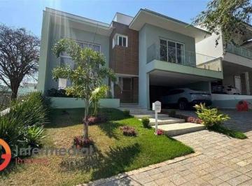 Casa · 208m² · 3 Quartos · 4 Vagas · Casa a venda em condomínio recém construída com 3 suítes, toda mobiliada pronta para morar!! em Boit