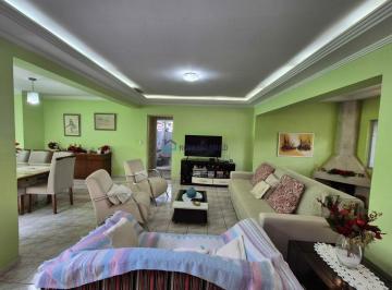 Casa · 280m² · 3 Quartos · 2 Vagas · Casa térrea 3 dormitórios sendo 2 suítes e 2 vagas no Jabaquara.