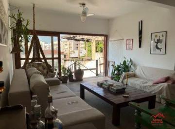 Casa · 184m² · 3 Quartos · 2 Vagas · Casa de Alto Padrão na Tijuca, Rio de Janeiro – 3 Suítes, Piscina por R$ 950.000