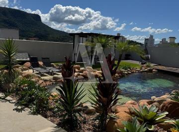 Casa · 640m² · 3 Quartos · 8 Vagas · Casa de Alto Padrão com 640 m² de Construção, Piscina Natural e Energia Solar