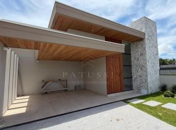 Casa · 130m² · 3 Quartos · 2 Vagas · Casa térrea com 03 suítes, sendo uma Master; Área gourmet com churrasqueira
