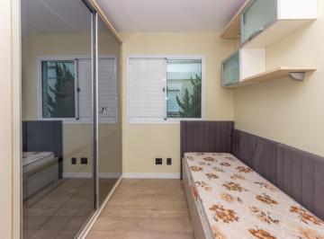 5d32979e-323b-4659-b5d3-55f60570d866 · Casa no condomínio Villa Colibri para venda com 4 quartos, sendo 1 suíte, 128m²