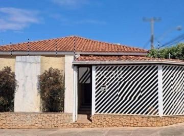 94172d21628277b0a17ba0f0f1415011261a4b6b · Casa com 4 dormitórios, 212 m² - venda por R$ 495.000,00 ou aluguel por R$ 3.400,00/mês - Alto Rio P