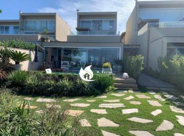 a78482eecec200e1192634f96f8d711e6fdfac5c · Casa com 04 suítes frente mar a venda em condomínio fechado em Juquehy