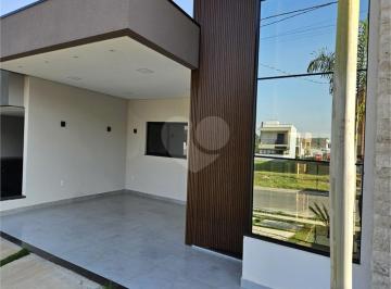 Casa · 205m² · 3 Quartos · 4 Vagas · Condomínio com 3 quartos à venda em Residencial evidências - SP
