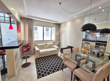 Localizado no Centro de Florianópolis, este apartamento se destaca pelo excelent · Apartamento mobiliado e reformado com 2 dormitórios no Centro de Florianópolis