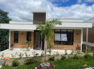 Foto 01 · Casa Exclusiva em Condomínio de Alto Padrão em Teresópolis-RJ - 4 Quartos, 2 Suítes, 200m²Desfrute d
