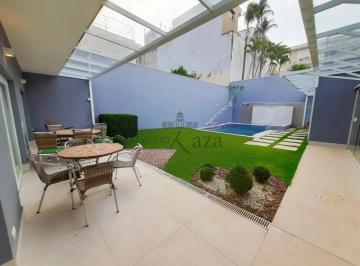 Casa · 640m² · 4 Quartos · 5 Vagas · Casa em Condomínio - São Paulo II - Cotia - 4 Suítes - 640m².