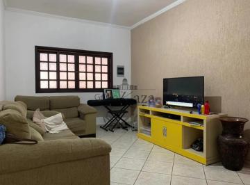 Casa · 125m² · 3 Quartos · 2 Vagas · Oportunidade - Casa Sobrado - Bosque dos Eucaliptos - 3 Dormitórios - 146m².