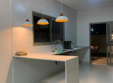 Casa · 250m² · 3 Quartos · 2 Vagas · Oportunidade - Casa em Condomínio - Eugênio de Mello - Residencial Vereda Dos Campos - 3 Dormitórios