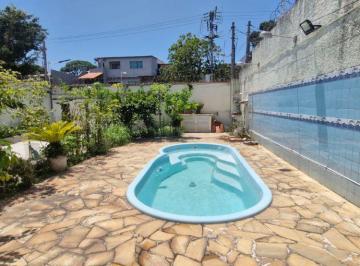 Casa de 4 quartos, Cabo Frio · Casa com 500 m² terreno, 4 quartos, 4 banheiros à venda em Jardim Olinda