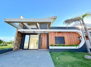 Casa · 124m² · 3 Quartos · Aconchegante casa apenas duas quadras do mar