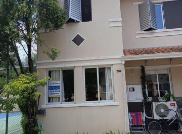 Casa · 113m² · 3 Quartos · 2 Vagas · Casa em condomínio fechado de 3 dormitórios e 2 vagas no bairro Parque Santa Fé