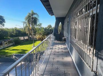 Casa · 237m² · 4 Quartos · 5 Vagas · Sobrado com 237 m², 4 Quartos e muito espaço no Belém Novo - Porto Alegre/RS