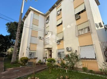 Apartamento · 49m² · 2 Quartos · 1 Vaga · Apartamento à venda, térreo, 2 dormitórios, vaga rotativa, bairro Santo Antônio, Porto Alegre/RS.