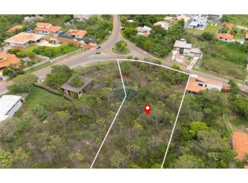 Terreno · 2300m² · 1 Quarto · 1 Vaga · Terreno de Esquina no Cond Solar da Serra