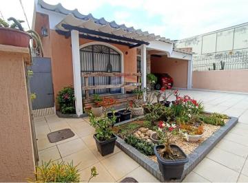 Casa · 200m² · 3 Quartos · 3 Vagas · Casa linear com Churrasqueira na Artur Rios em Campo Grande