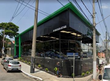 Comercial · 389m² · 18 Vagas · Loja na Avenida Santo Amaro, N. 2525 • 389 m²