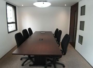 Comercial · 133m² · 3 Vagas · Conjunto comercia vende 3 salas, 132 m2. 3 vagas, mobiliado