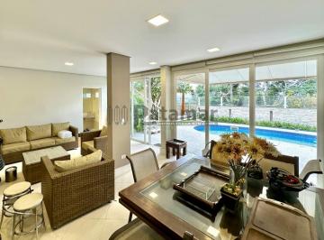 Casa · 450m² · 4 Quartos · 6 Vagas · Cond. Aldeia da Fazendinha - quatro stes, moderna c/ vista, gourmet, piscina, sótão multiuso.