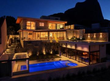 Casa · 500m² · 5 Quartos · 4 Vagas · Venda de Casa em Condomínio com 5 quarto(s), 5 suíte(s), 500 m², por R$ 15.2 milhões, no condomínio 
