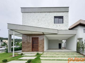 Casa · 162m² · 3 Quartos · 2 Vagas · Casa em Cachoeira do Bom Jesus, Florianópolis/SC