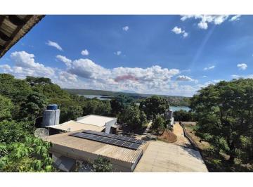 Casa · 60m² · 2 Quartos · 10 Vagas · Lago Corumbá IV – Vista para o Lago!
