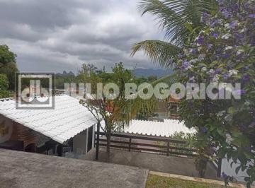 Casa · 356m² · 2 Quartos · 2 Vagas · Taquara/ Bairro da Graça/ Linda casa de condomínio linear/Reformada/ Área gourme