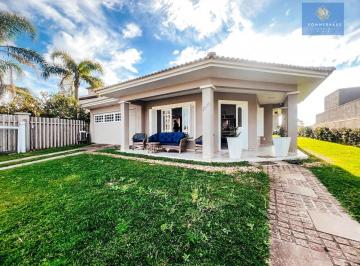 Casa · 163m² · 3 Quartos · 2 Vagas · Casa em amplo terreno em Atlântida