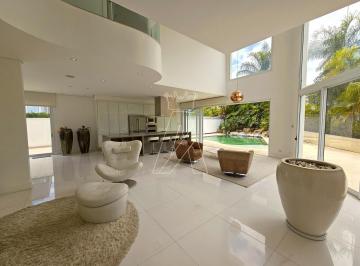 Casa · 434m² · 3 Quartos · 6 Vagas · Casa para venda e locação em Alphaville localizada no Vila Solaia
