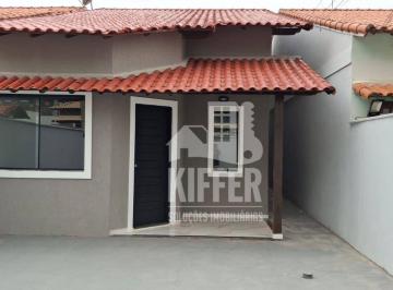 Casa à venda à 2 quartos 1 suite e garagem terreno plano · Casa com 2 quartos à venda, 90 m² por R$ 480.000 - Itaipuaçu - Maricá/RJ