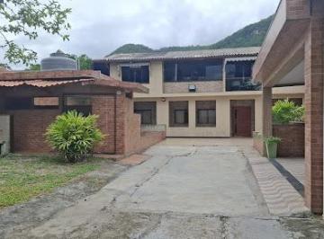 a7373d8f14b85802840008dd669a2b5fd12ac9b7 · Casa com 6 dormitórios à venda, 290 m² por R$ 1.500.000,00 - Itaipu - Niterói/RJ