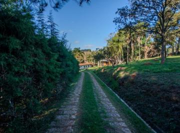 4ff446bf-b437-4f60-84ab-8f9537578b3e · Versátil casa rural para venda em Bairro Pedras de Ouro, 8,000m²