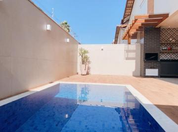 Casa de 3 quartos, São Sebastião · Casa venda condomínio fechado